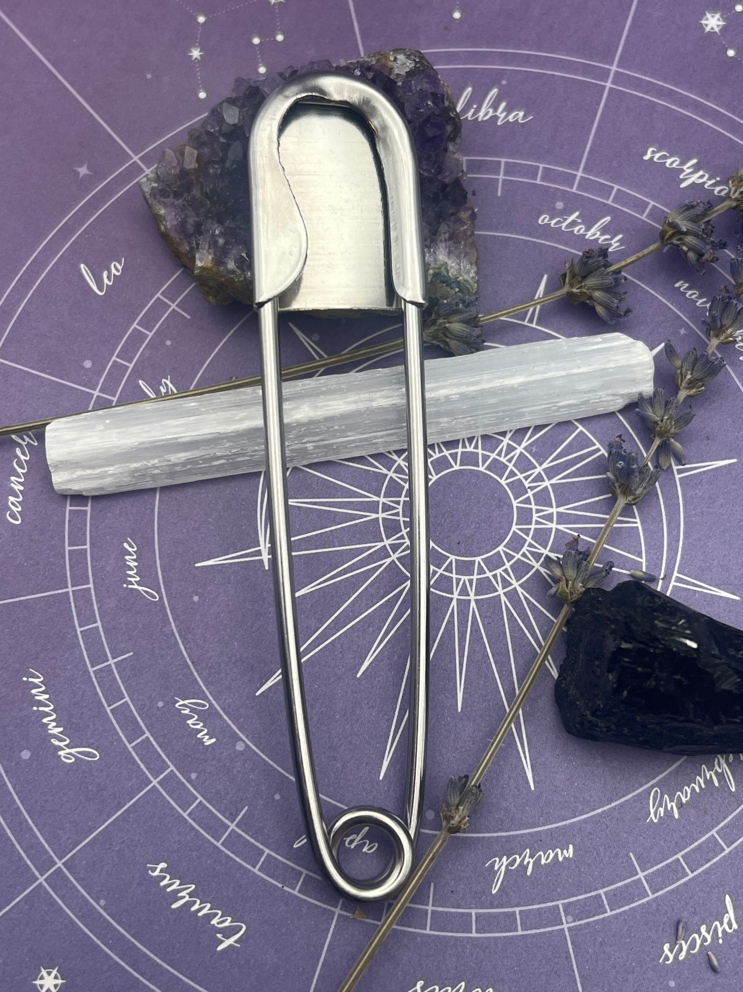The Coffin Jumbo Safety Pin