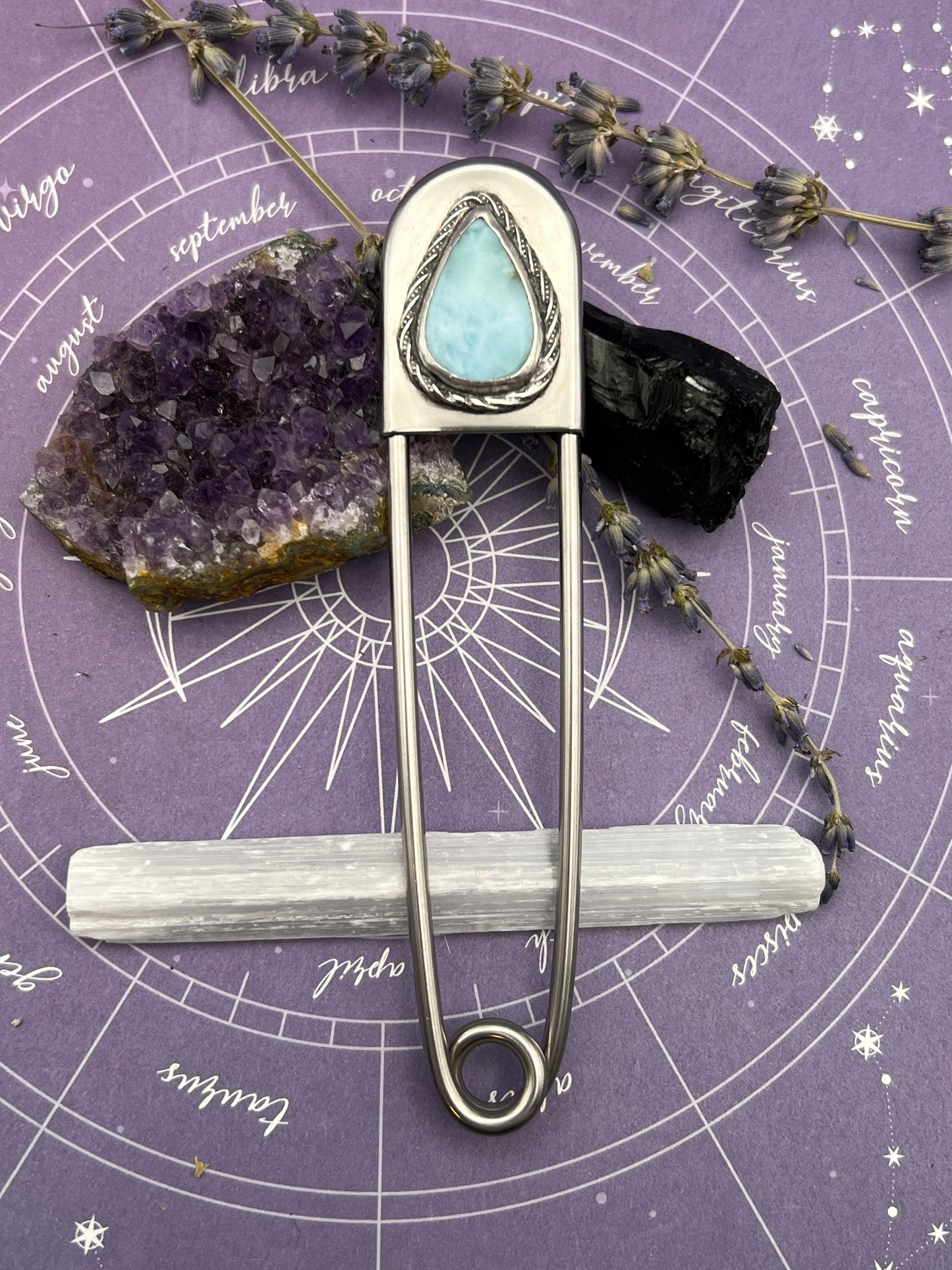 The Larimar Jumbo Safety Pin