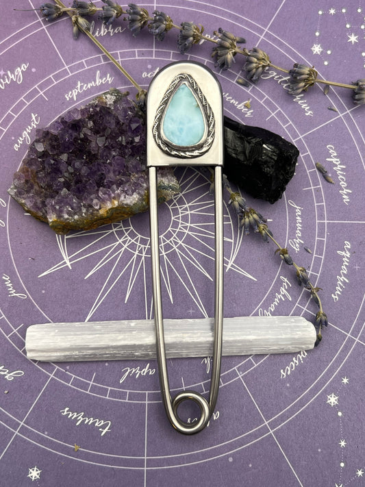The Larimar Jumbo Safety Pin