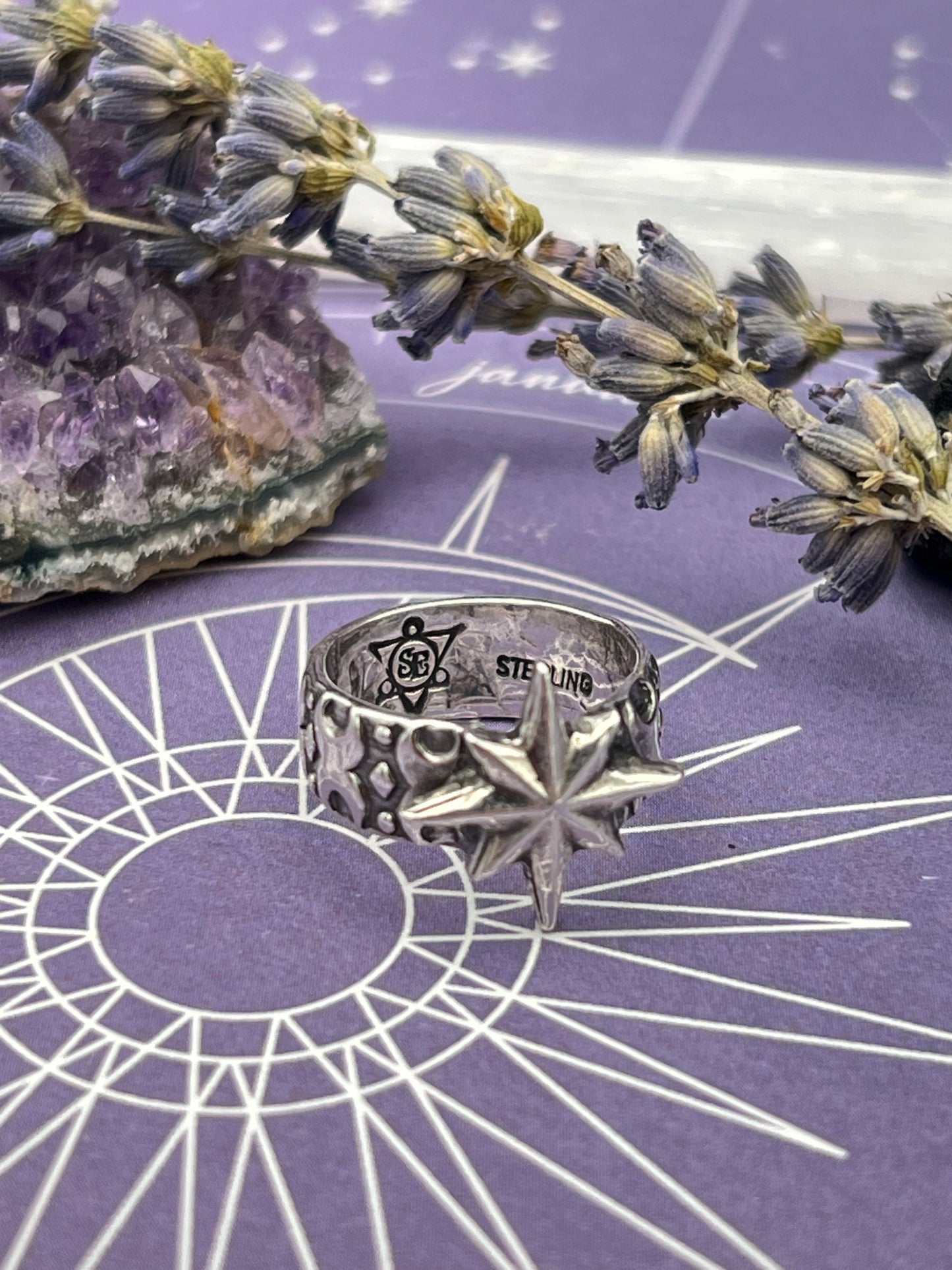 The Guiding Star Ring