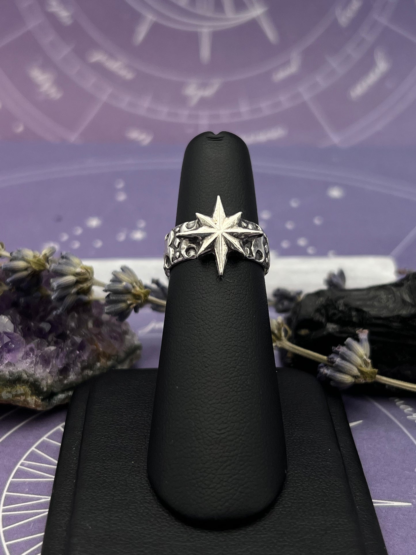 The Guiding Star Ring