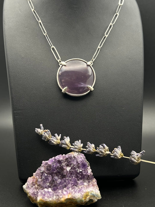 The Purple Agate Necklace