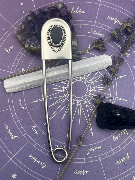 The Coffin Jumbo Safety Pin