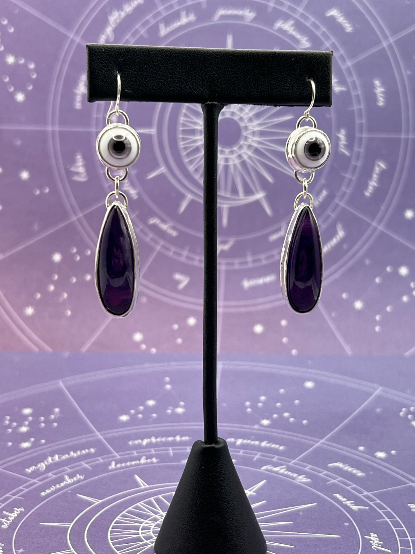The Amethyst Eyes Earrings